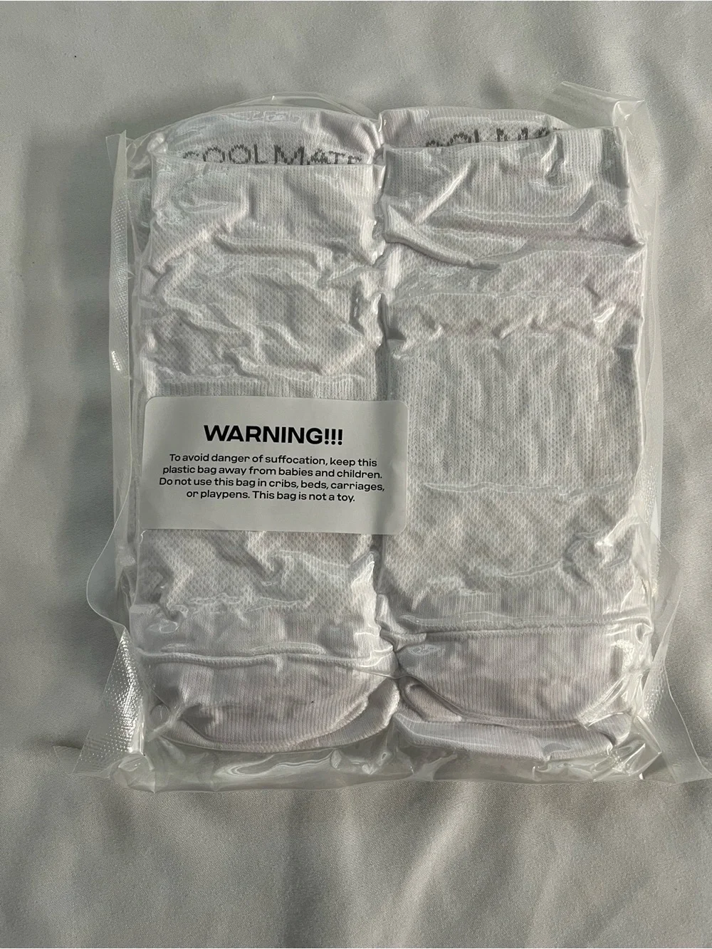 Coolmate's athletic socks 6-10 grip yoga Pilates socks